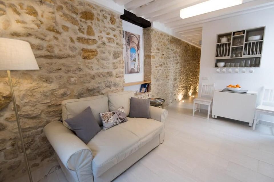 DANA APARTAMENTO EN CENTRO HISTORICO Vacation rental in Vejer de la Frontera