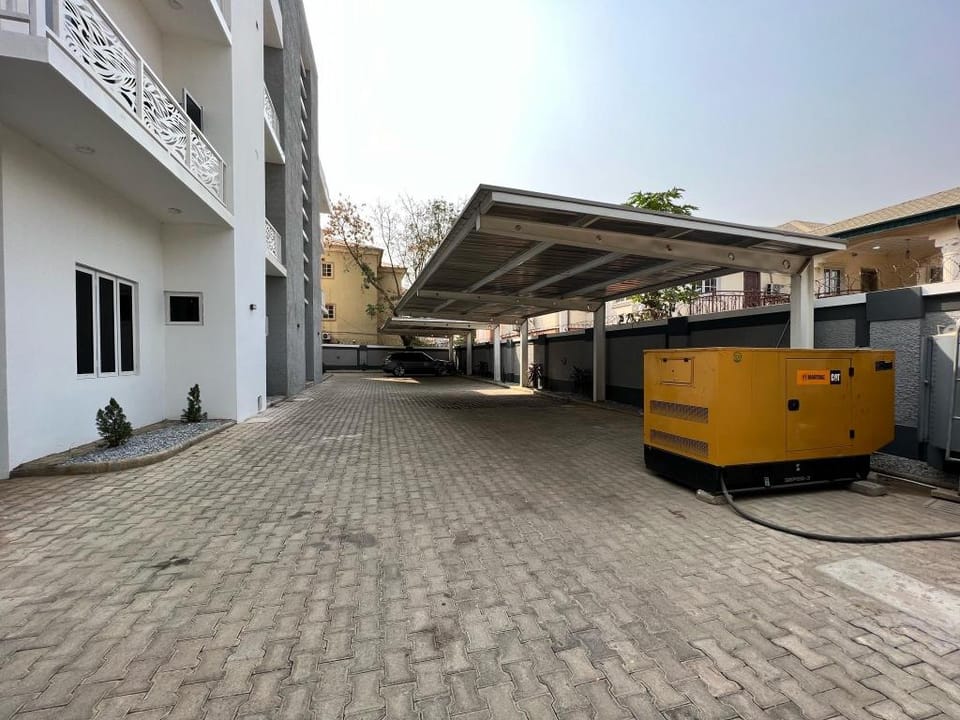 ONE BEDROOM FLAT @UTAKO+WIFI+ 24HRs AC & GEN Apartment in Abuja