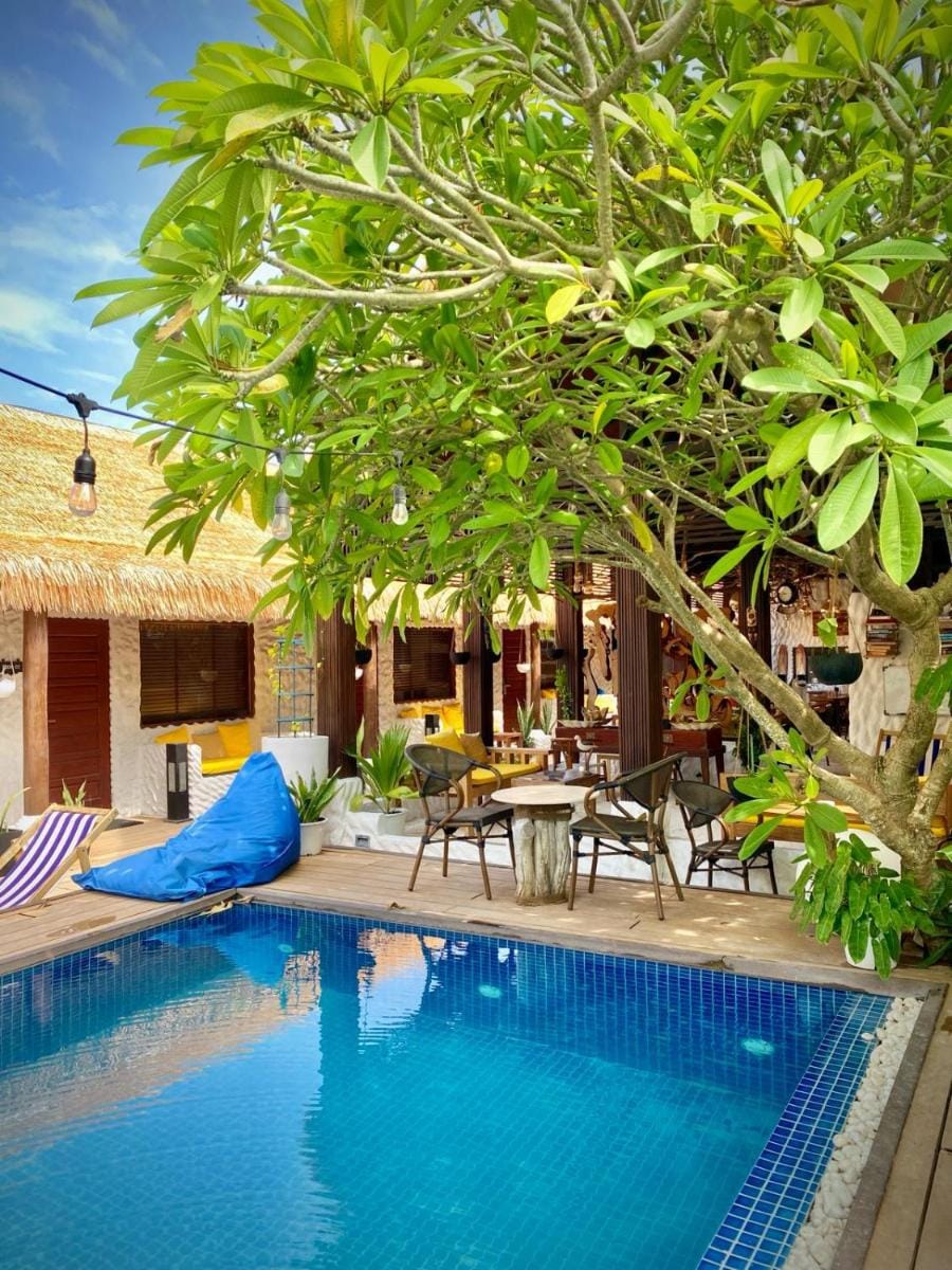 Atholhu Residence Apartment in Maldives