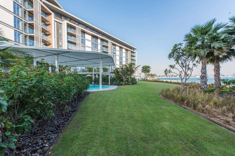 Luxurious 3 BR w/ maidroom in BLUEWATERS ISLAND Apartment in Dubai