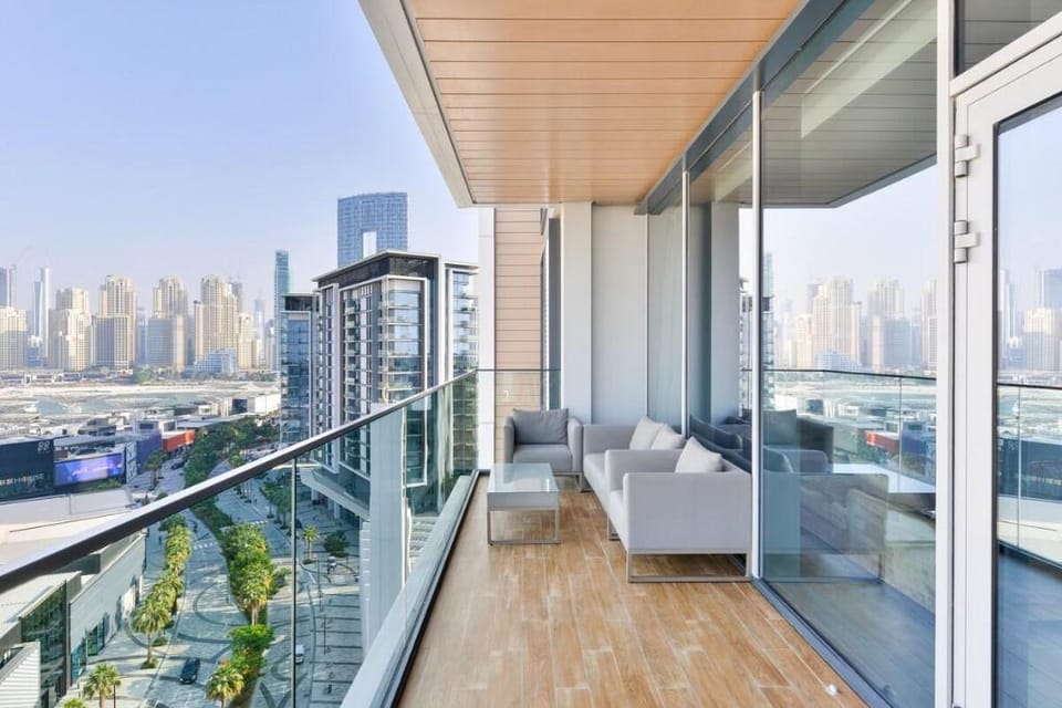 Contemporary & Spacious 2 BR in Bluewaters Island Apartment in Dubai