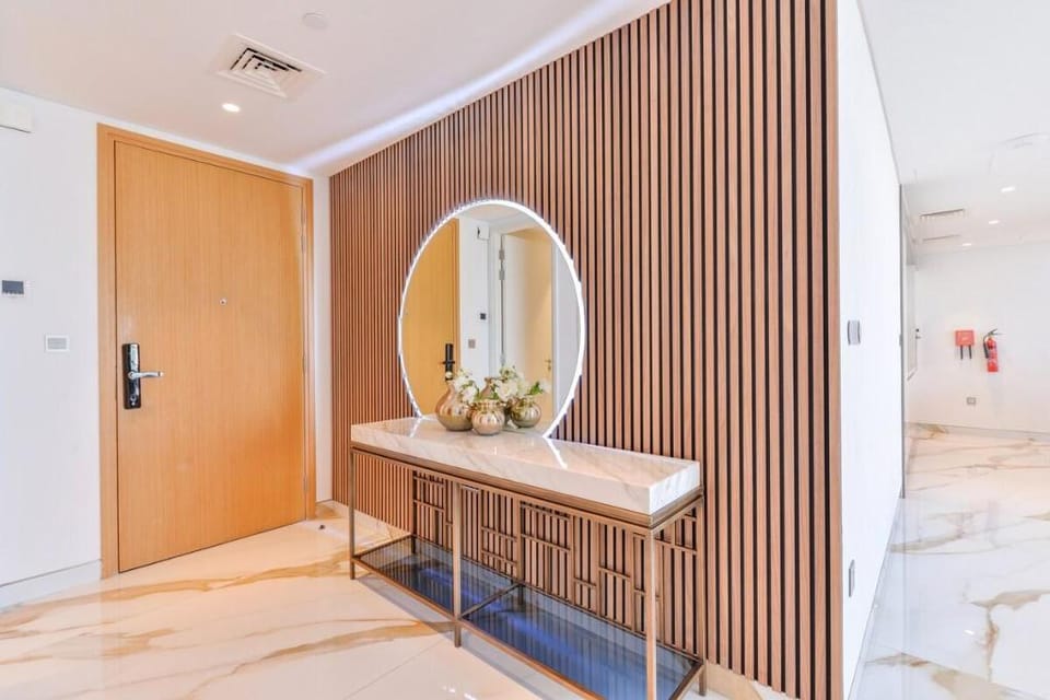 Lavish & Equipped oceanfront 2 BR facing Ain Dubai Apartment in Dubai