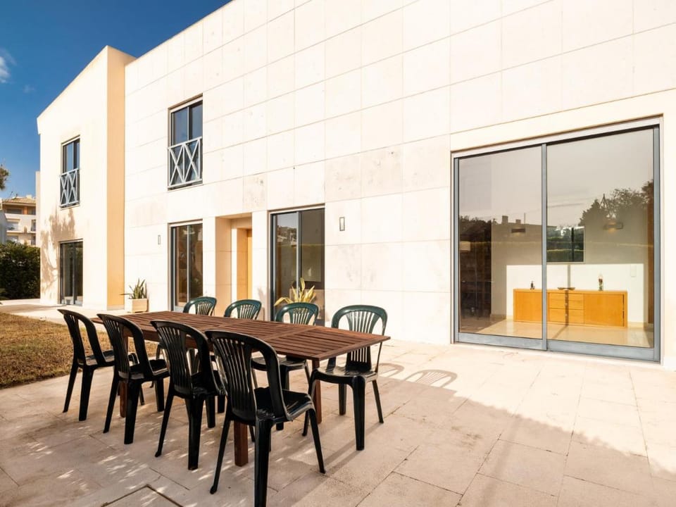 LINDA Oura Beach 4BR Villa 10 New for rent! Vacation rental in Albufeira