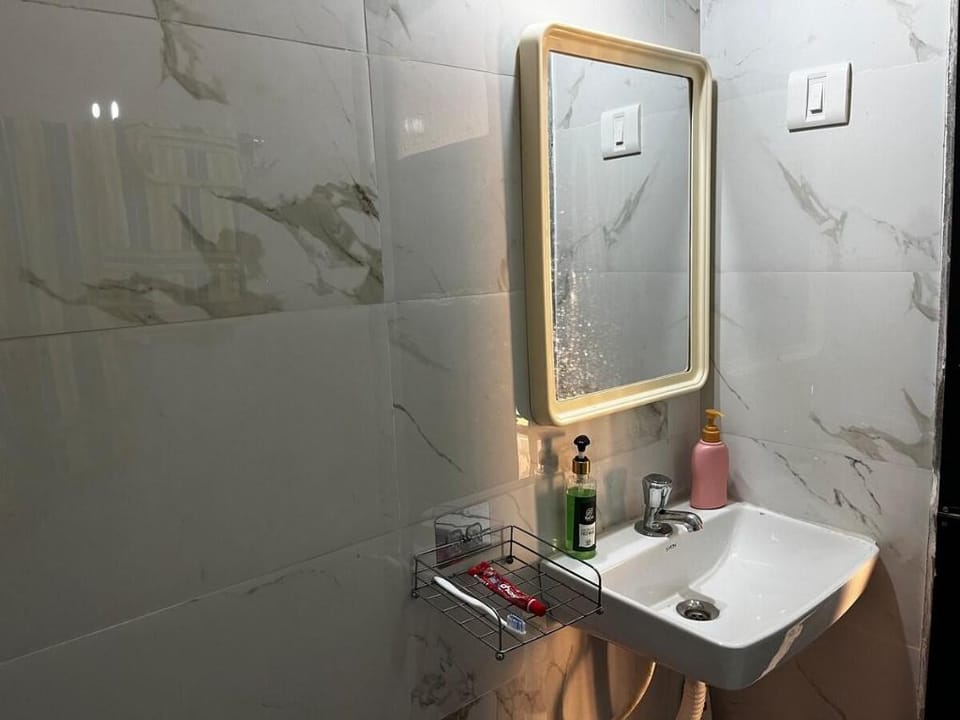 Lovely 1 BHK fully Furnished Apartment. Vacation rental in Maharashtra