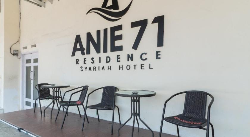 OYO 1335 Anie 71 Residence Hotel in Indonesia