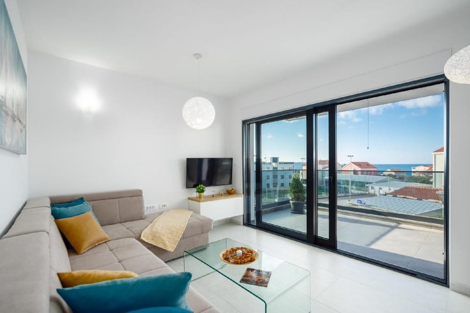 Penthouse Adriatic Blue Apartment in Okrug Gornji