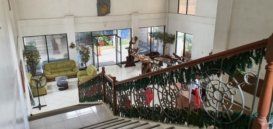 One (1) bedroom condo unit with common pool Vacation rental in Subic