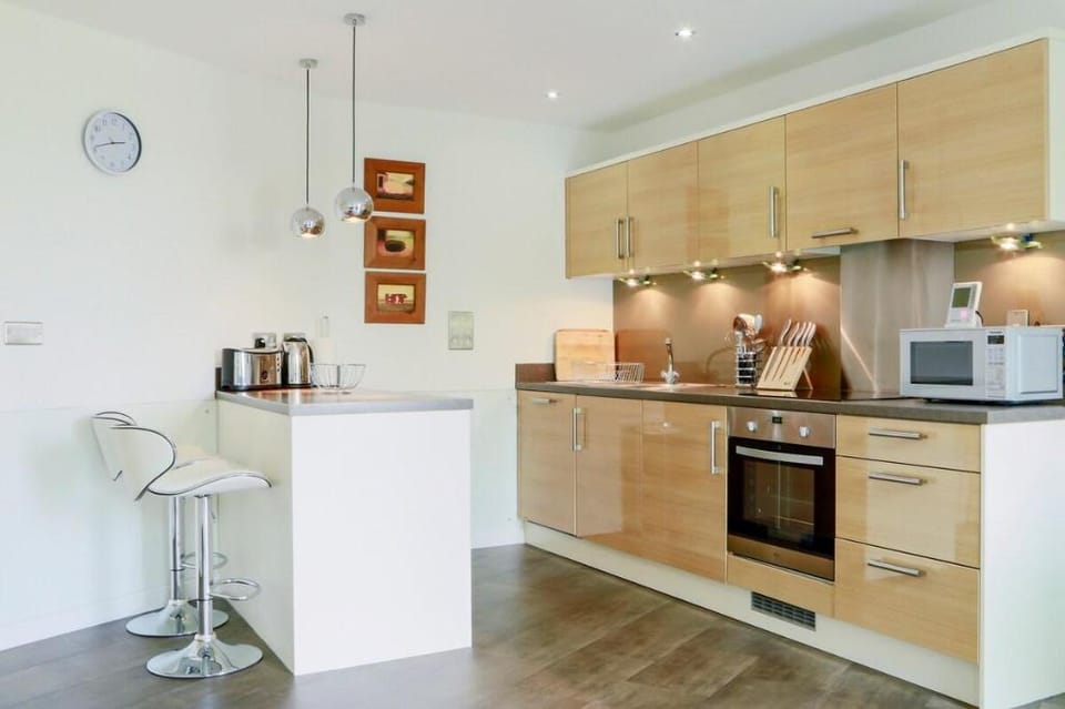 Oakdale at Cardinal Place Apartment in England