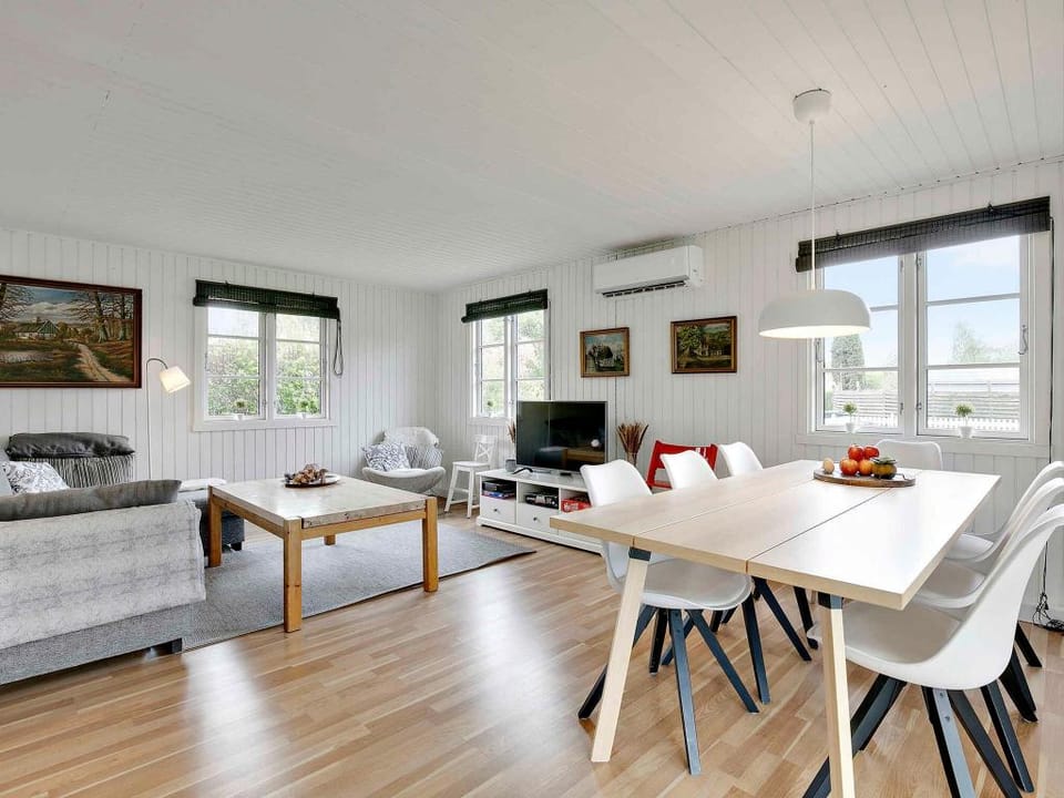 Nyistandsat Sommerhus Med Kaerlighed Og Sjael Vacation rental in Zealand