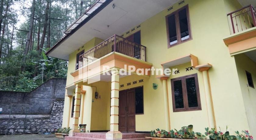 Villa Handayani Songgoriti RedPartner Hotel in Batu