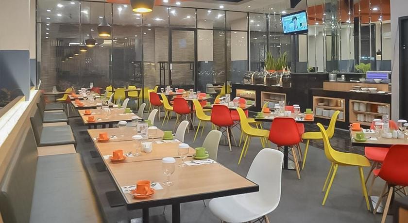 Hotel Mutiara Padang Sidimpuan Mitra RedDoorz Hotel in Indonesia