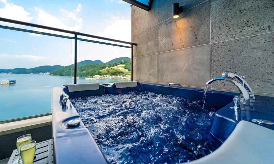 Tongyeong By the See Spa Pension Bed and Breakfast in South Korea