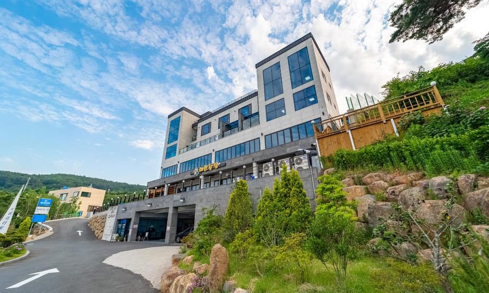 Tongyeong By the See Spa Pension Bed and Breakfast in South Korea