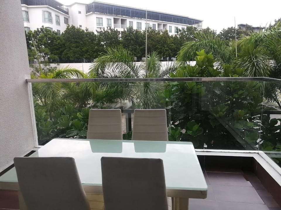 IMAGO Mall  - 2 Bedrooms  (VERY NEAR LIFT) (BS) Apartment in Kota Kinabalu