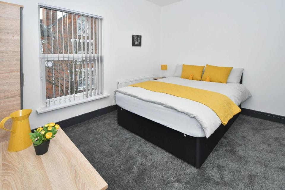 Townhouse @ 101 Lord Street Crewe  Vacation rental in Crewe