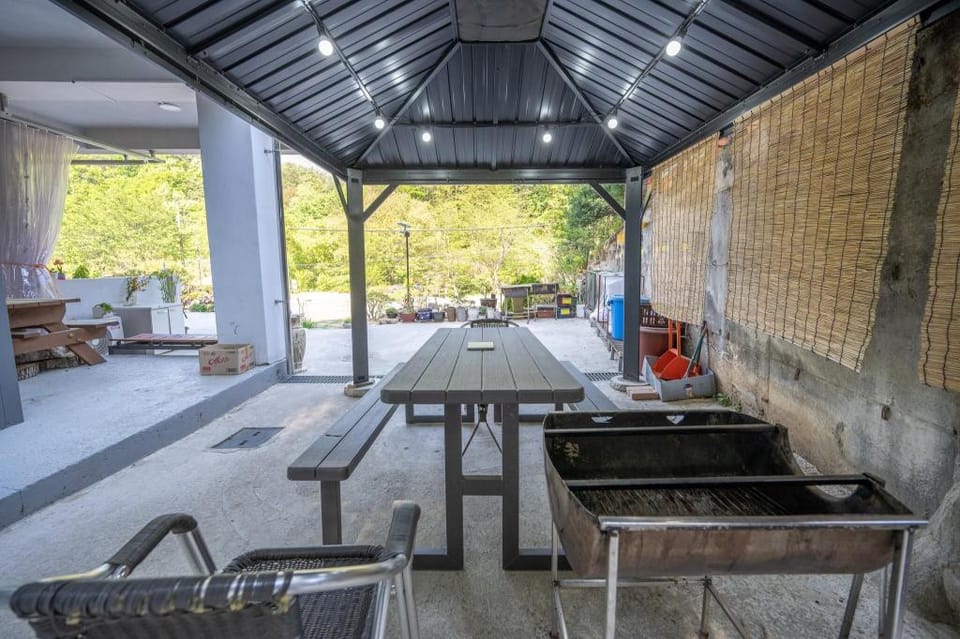 Ulsan Daeunsan Kaegok Pension Bed and Breakfast in South Korea