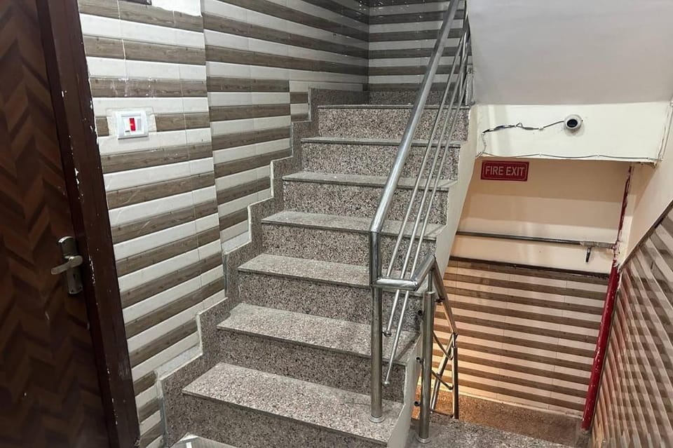 Shree Lodge Near New Delhi Railway Station, Paharganj Hotel in New Delhi