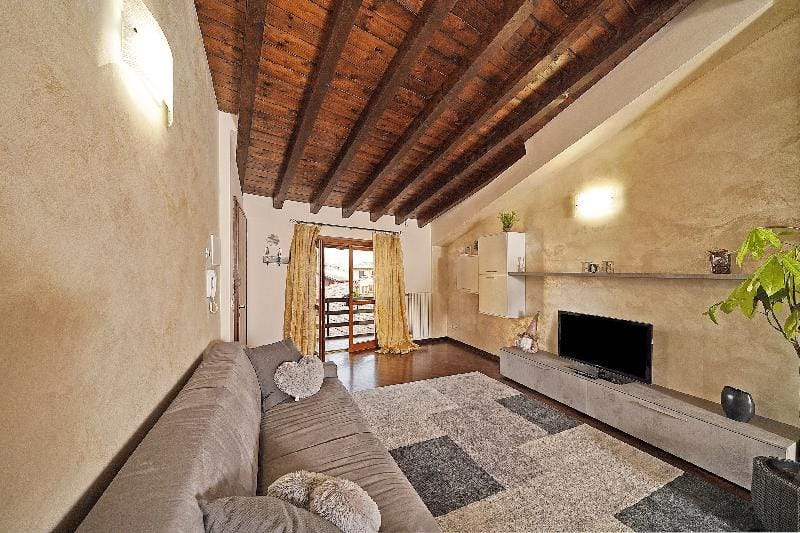 La Finestra sul Lago Apartment in Lake Garda