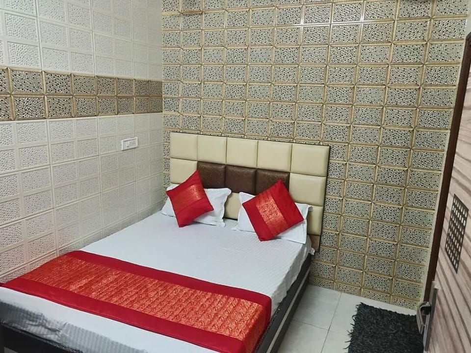 Goroomgo Punjabi Niwas Amritsar Apartment in Punjab, India