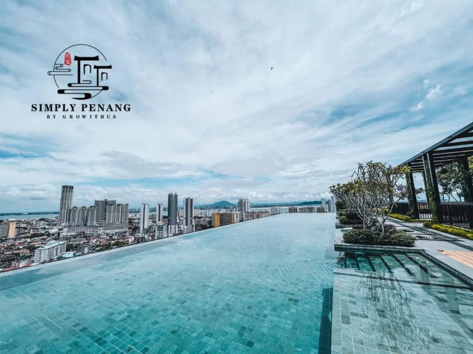 Urban@Beacon#ROOFTOPPOOL#WIFI#FREEPARKING Apartment in George Town