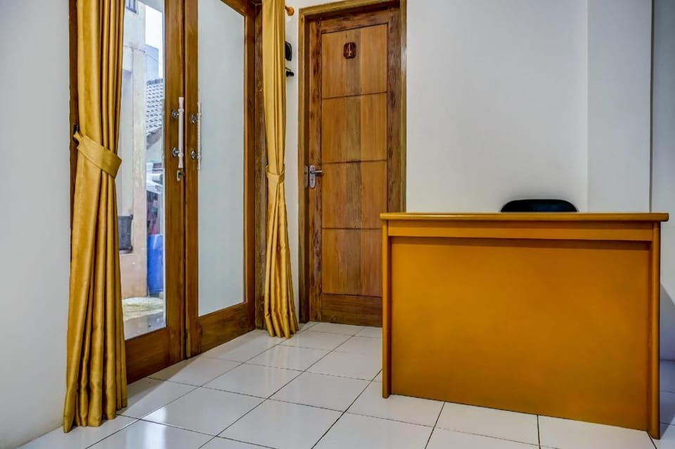 OYO 90939 Guesthouse Yansen Residence Hotel in West Java