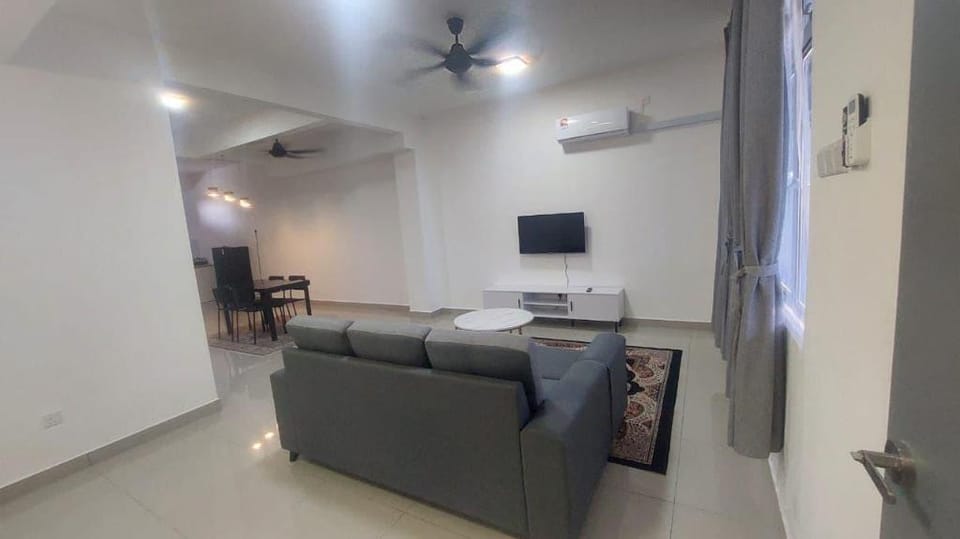 KALSOM DESARU HOMESTAY Vacation rental in Johor