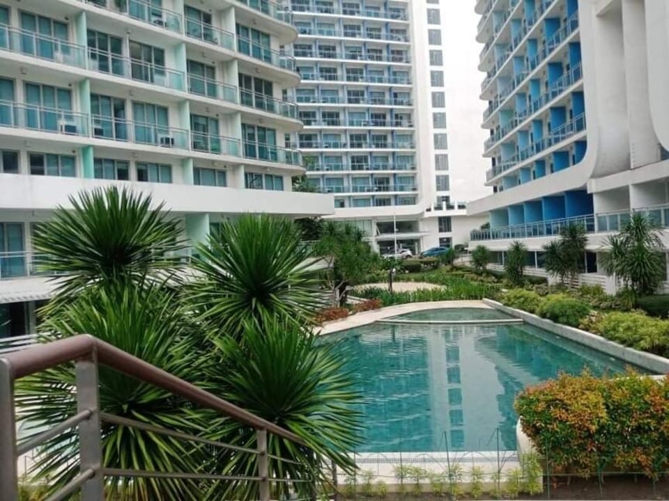 Azure Urban Resorts Residences Paranaque with 2BR  Apartment in Paranaque