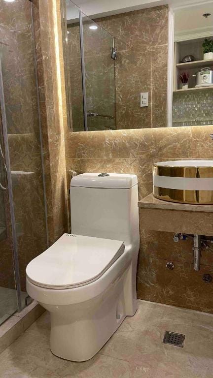 Iconic 1 Bedroom Luxury Suite Apartment in Makati