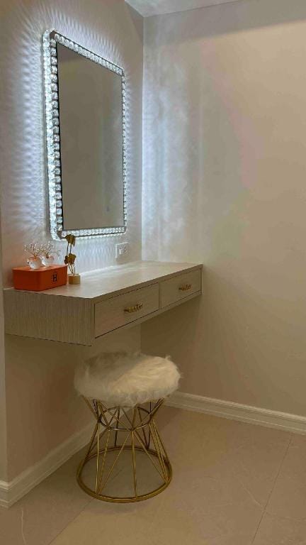 Iconic 1 Bedroom Luxury Suite Apartment in Makati