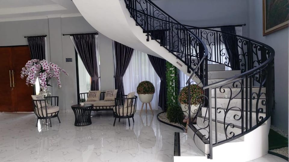 Tamaria House Villa in Cisarua