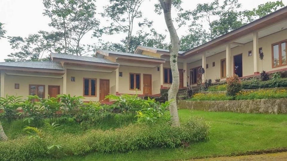 Villa Alam Flores Mbohang Ruteng Mitra RedDoorz Hotel in Indonesia
