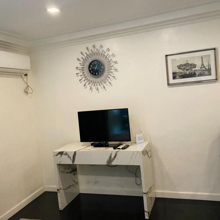 Makati Apartments Apartment in Makati