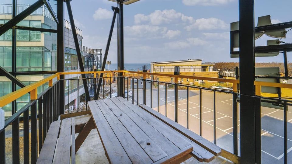 Yeongheungdo Ttobagi Pension Bed and Breakfast in Gyeonggi-do