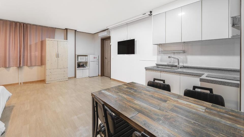 Yeongheungdo Ttobagi Pension Bed and Breakfast in Gyeonggi-do