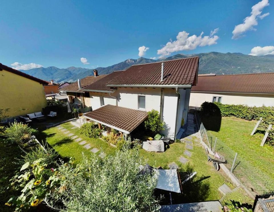Boutique Villa 26 ★ in Gambarogno Villa in Canton of Ticino