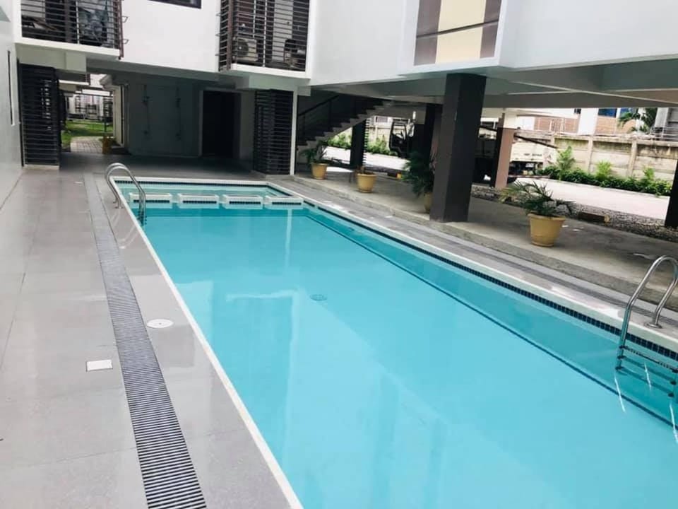 FURNISHED 1BR WITH FREE PARKING and WIFI Apartment in Cebu City