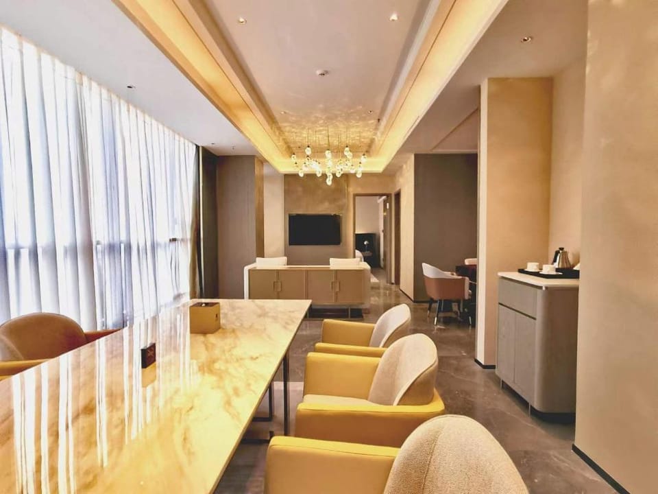 Echarm Plus Hotel Guangzhou Junming Paradise Hotel in Guangzhou