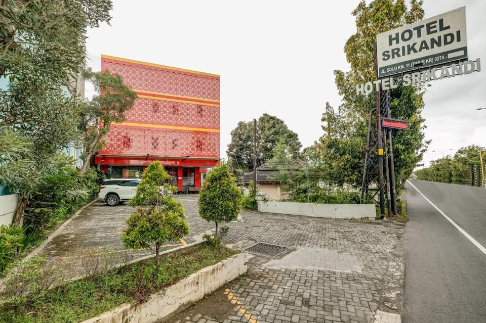 OYO 90986 Hotel Srikandi Adisucipto Hotel in Special Region of Yogyakarta