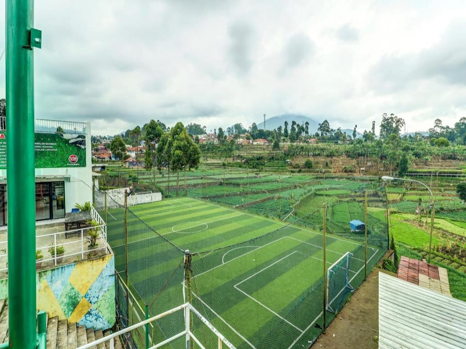 OYO Homes 90991 Eco Tourism Desa Panundaan Ciwidey 2 Syariah Hotel in West Java
