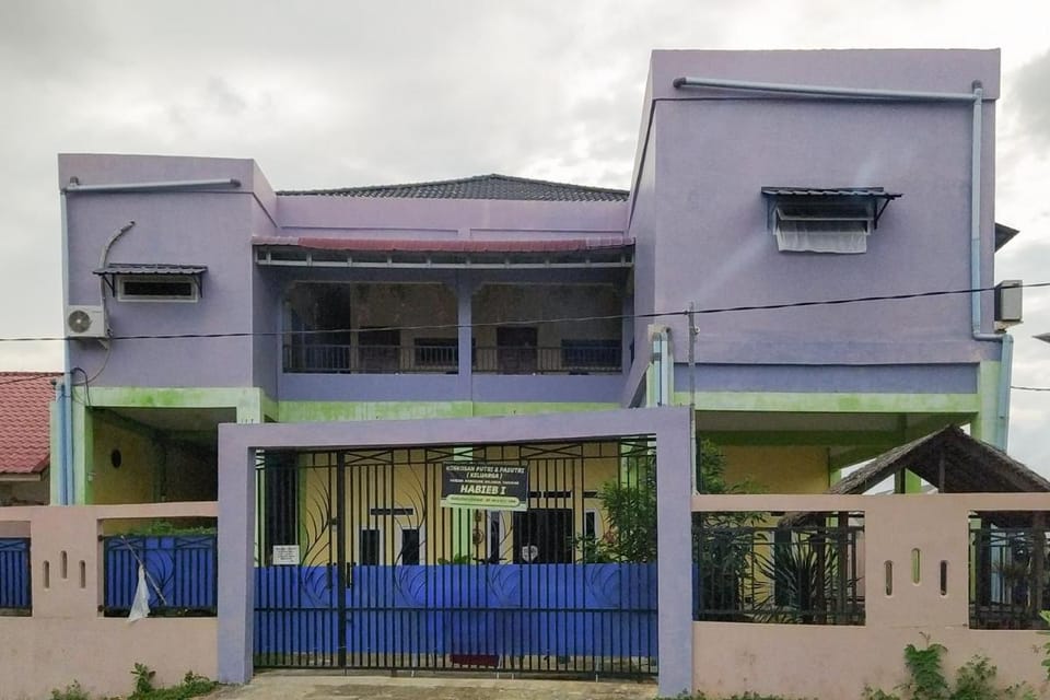 Habieb Homestay Syariah near Fakultas Kedokteran Universitas Malikussaleh Mitra RedDoorz Hotel in Indonesia