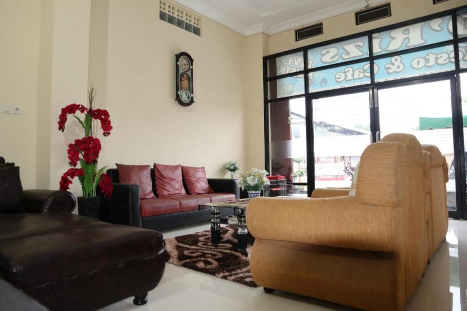 OYO 90982 D'rizs Homestay Hotel in West Sumatra, Indonesia