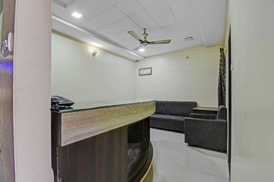 Hotel O by OYO Ramraj Inn Hotel in Maharashtra