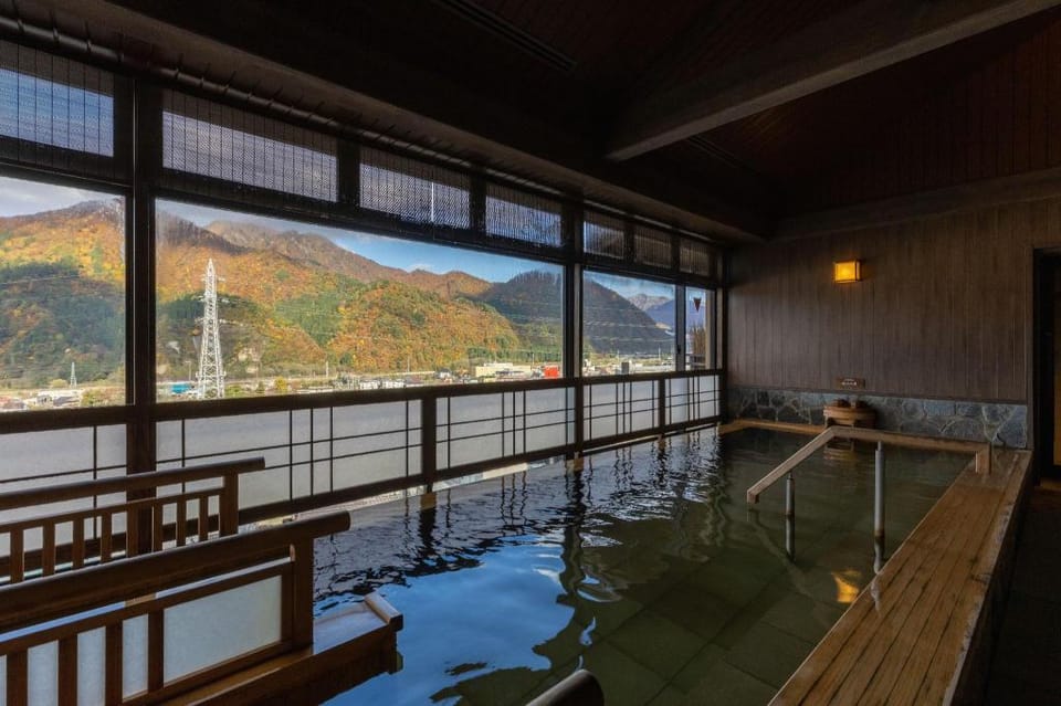 Yukemurinoyado Yuki-no-Hana Hotel in Japan