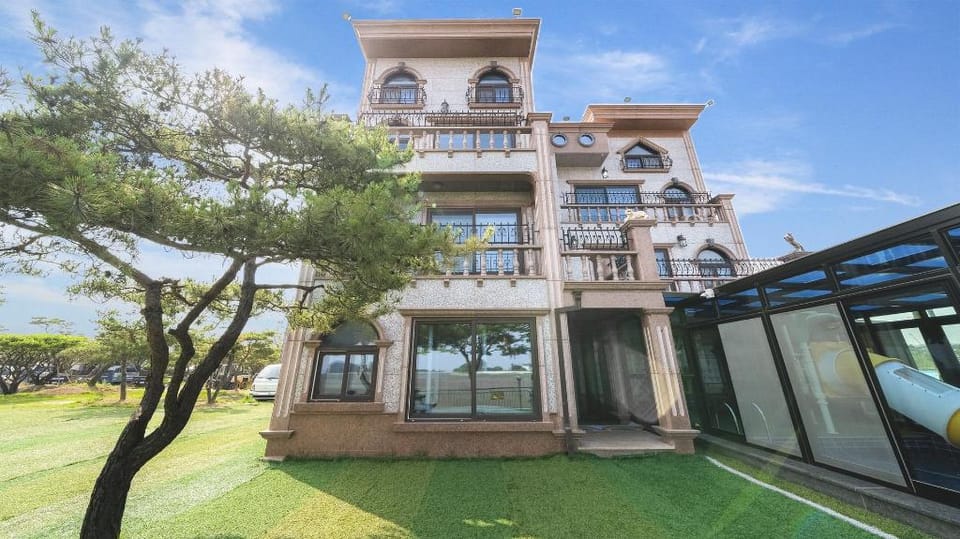 Daebudo Geugotegamyeon Pension Bed and Breakfast in Gyeonggi-do