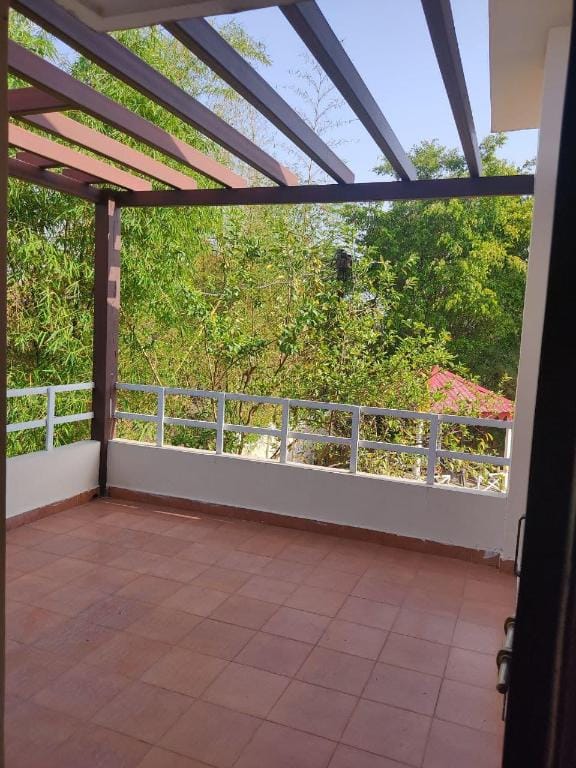 Aloha Vibes - Lap of nature Villa in India