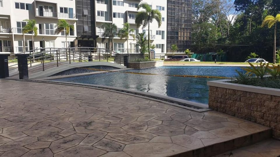 Monteluce Condotel - 2 BR suite loft type 321 Vacation rental in Calabarzon