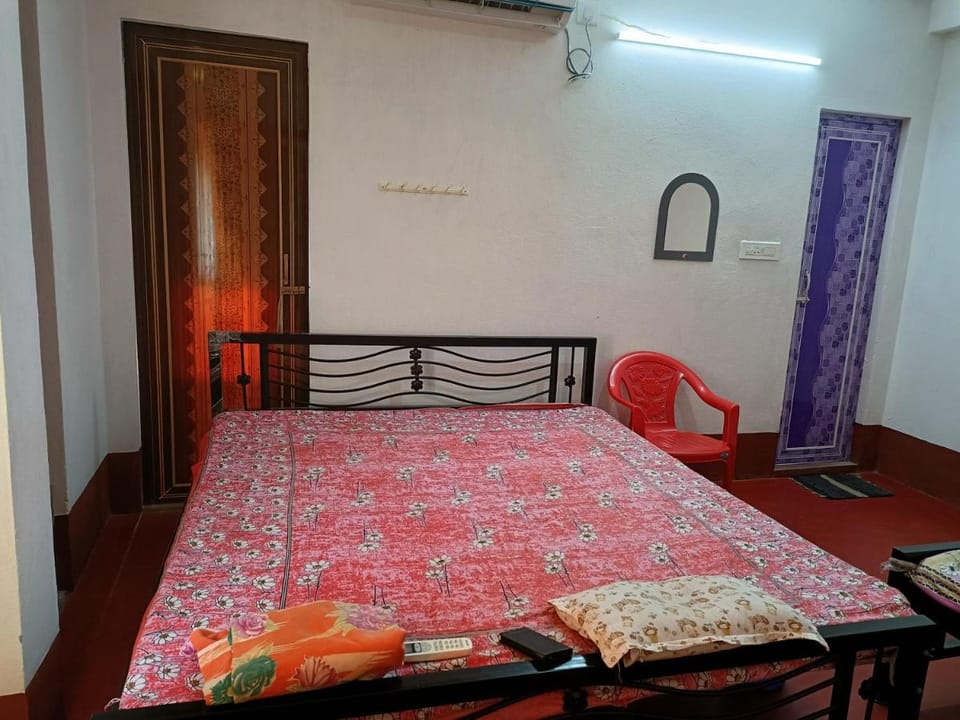 SHANTINIKETAN FAMILY HOMESTAy Vacation rental in West Bengal