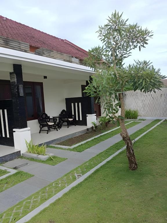 sapak villa Hotel in West Praya