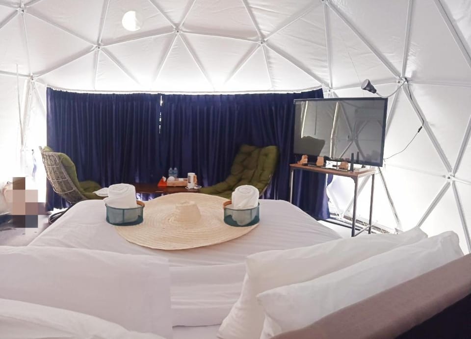 Black Daimond Camping Campground/ 
RV Resort in Laos