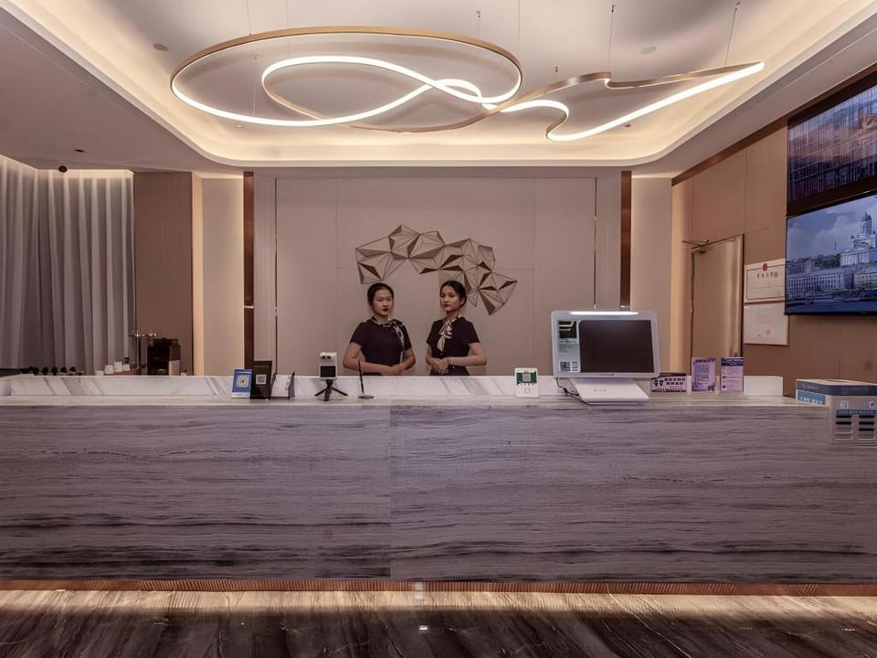 VX Hotel Haikou Meilan International Airport East High-Speed Railway Station Hotel in Hainan